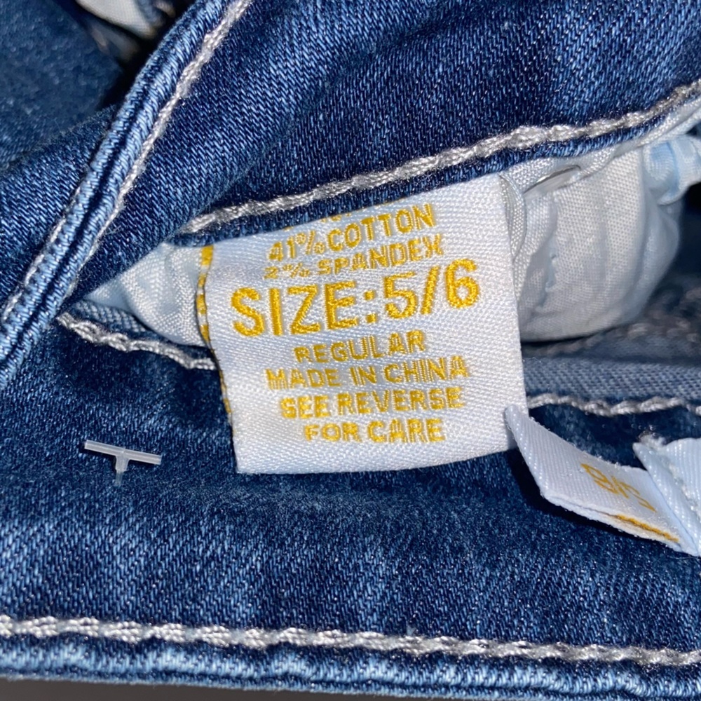 Buzz Jeans - Ripped Size 5/6 - Picture 3 of 3